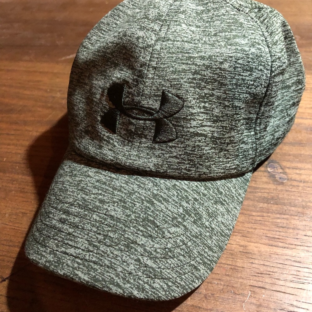 Under armour hat 💙 brand new!!